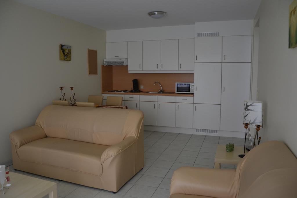 Lindehof Serviced Flats Zoersel Ruang foto