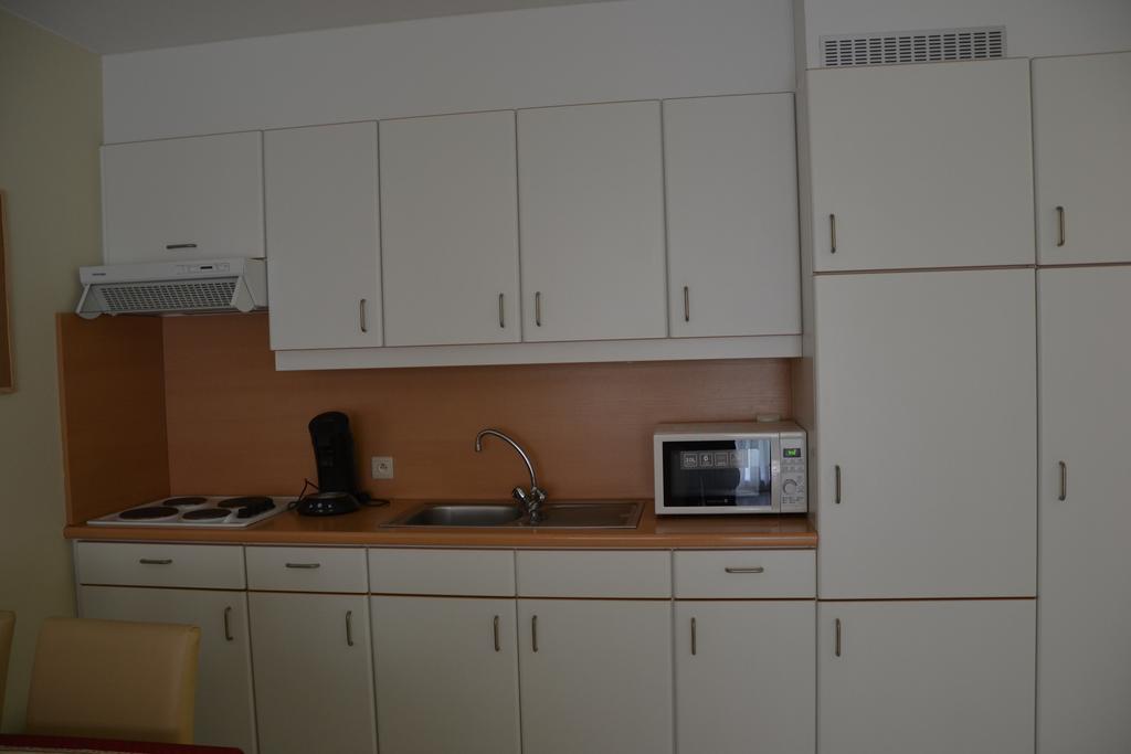Lindehof Serviced Flats Zoersel Ruang foto