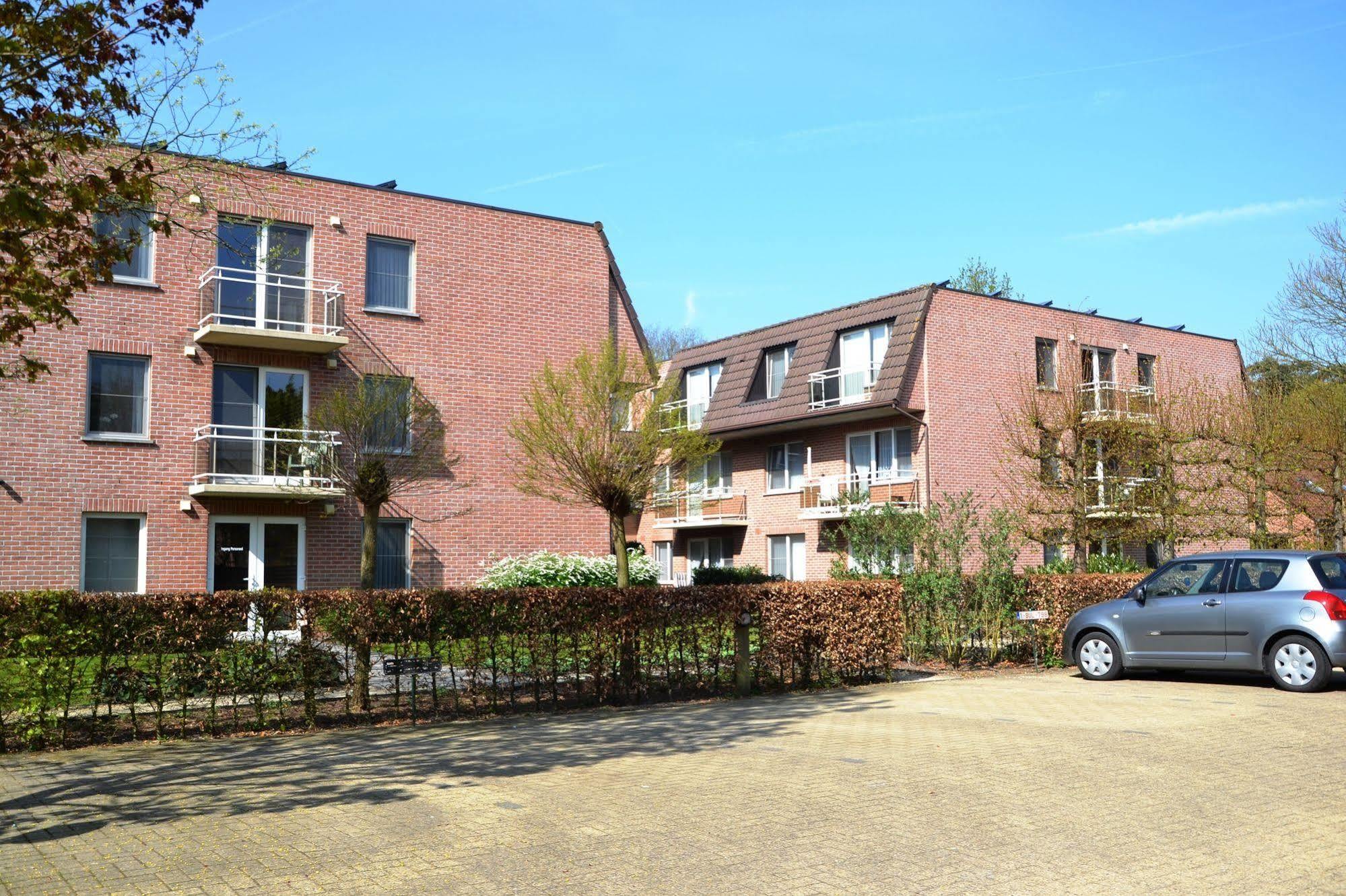 Lindehof Serviced Flats Zoersel Bagian luar foto