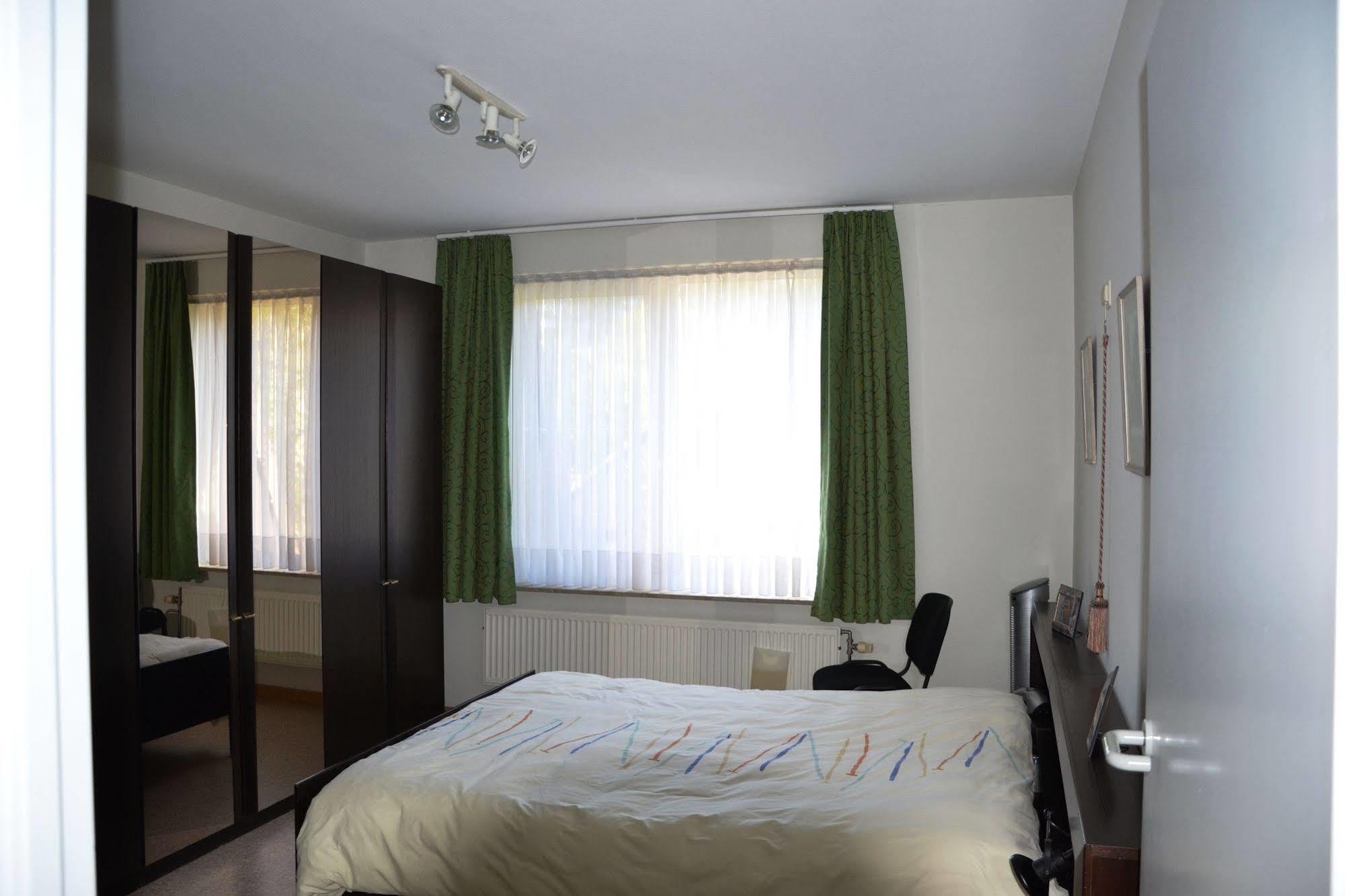 Lindehof Serviced Flats Zoersel Bagian luar foto